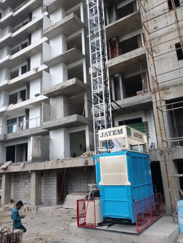 Building Hoist For Passenger's Material